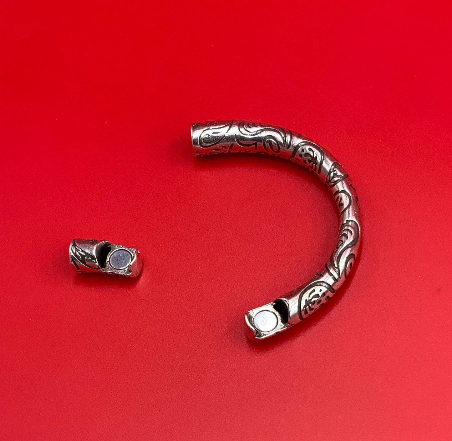 B0114>> MADE IN EUROPE  zamak half bracelet, zamak half bracelet qty 1