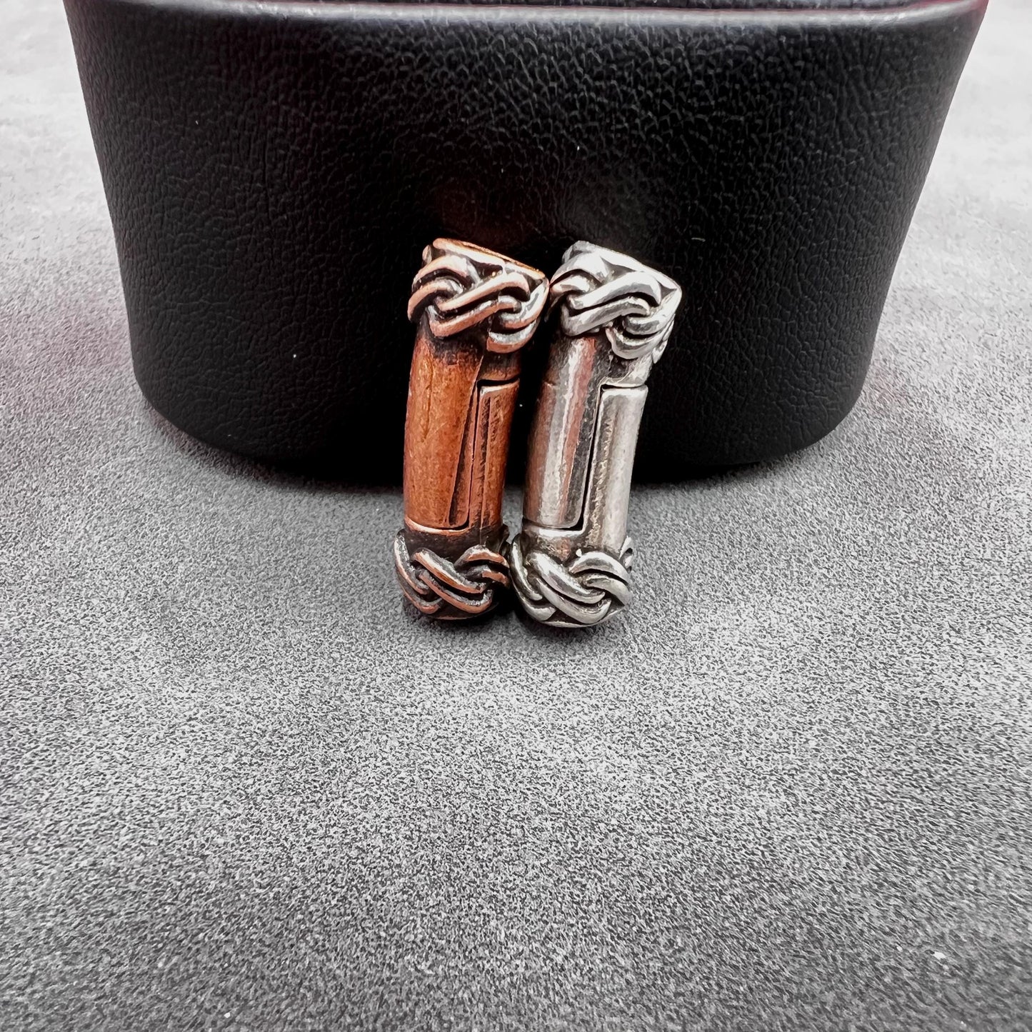 RC0036>>MADE IN EUROPE 4mm cord magnetic clasp, 4mm round leather cord clasp, round cord zamak clasp Qty1