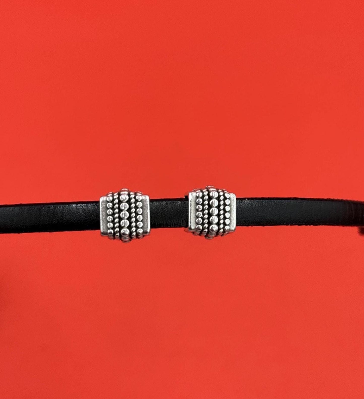 FS0676>>MADE in EUROPE 4 zamak sliders for 5mm cord, flat cord slider, zamak bar slider qty4