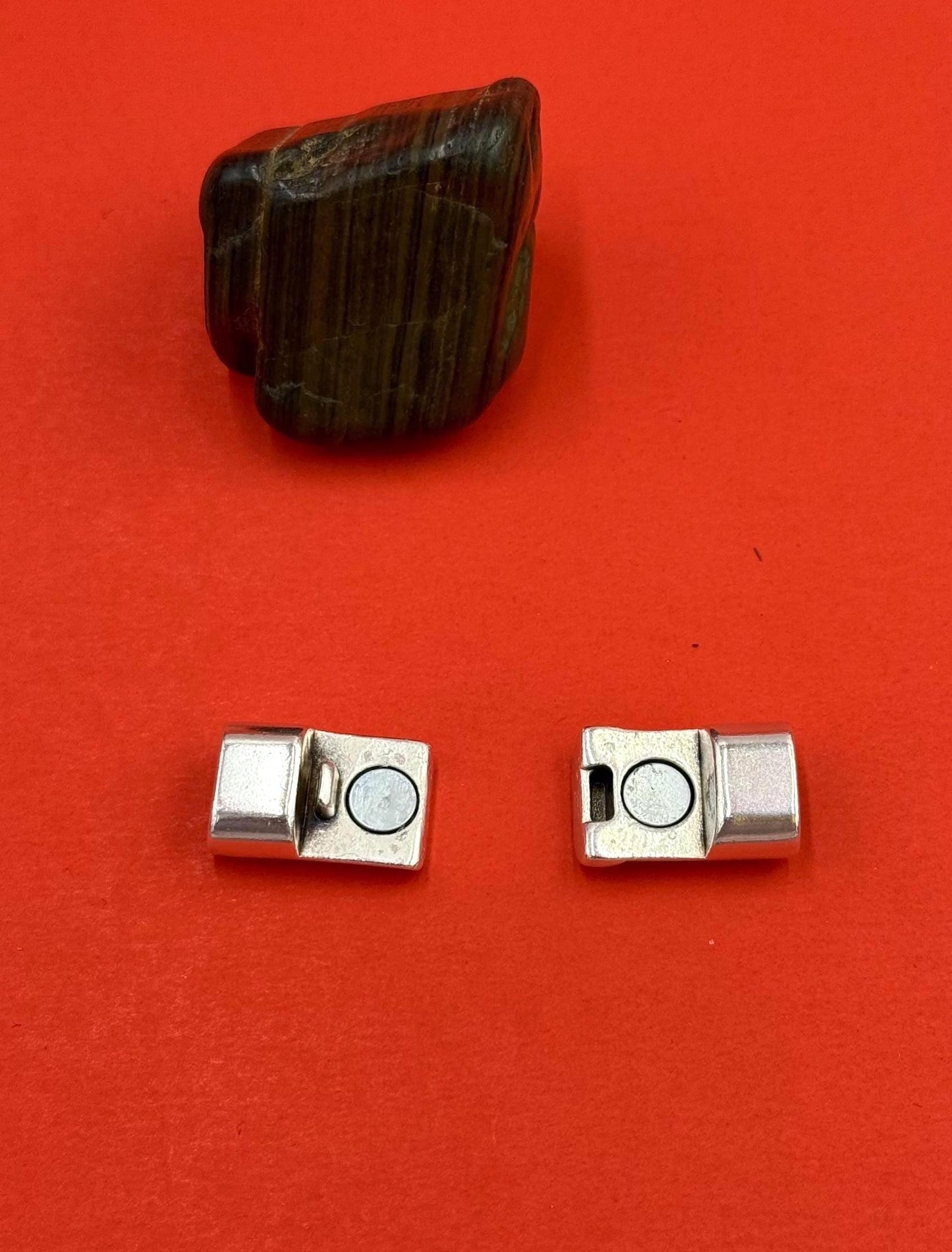 RC0264>>MADE in EUROPE zamak 10mm x 5mm clasp, 10x5mm clasp, double strand 5mm cord clasp  Qty 1