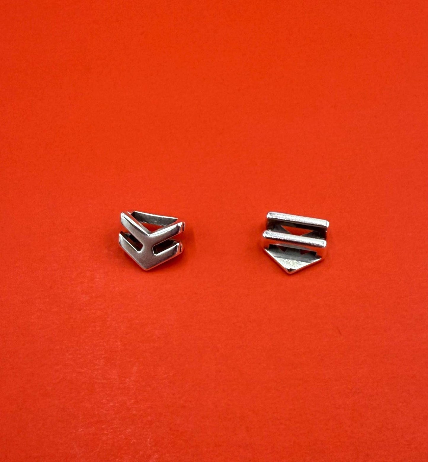 FS0678>>MADE in EUROPE 4 double arrow sliders, 10mm leather cord sliders, 10mm arrow sliders