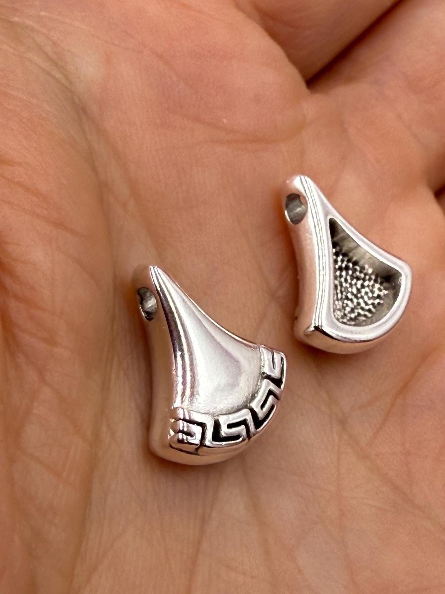 0414>>Made in Europe 2 Zamak triangular charms with Greek key pattern, meander pattern charms Qty 2