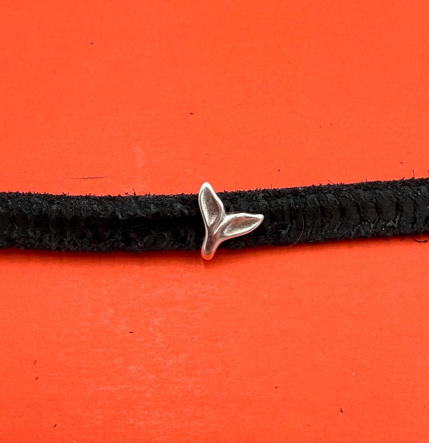 FS0682>>MADE IN EUROPE 2 zamak whale tail sliders, sliders for flat cord, 10mm flat cord fish tail slider Qty2