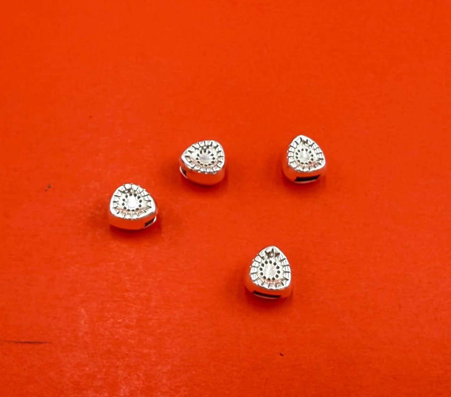 FS0685>> MADE in EUROPE 4 zamak 5mm sliders, 5x2.5mm zamak slider, irregular slider for 5mm cord  Qty4