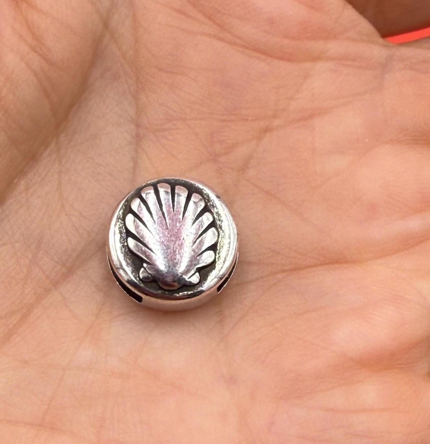 FS0687>>MADE in EUROPE 2 Zamak seashell sliders, sliders for flat cord, 10mm flat cord sea shell slider Qty2
