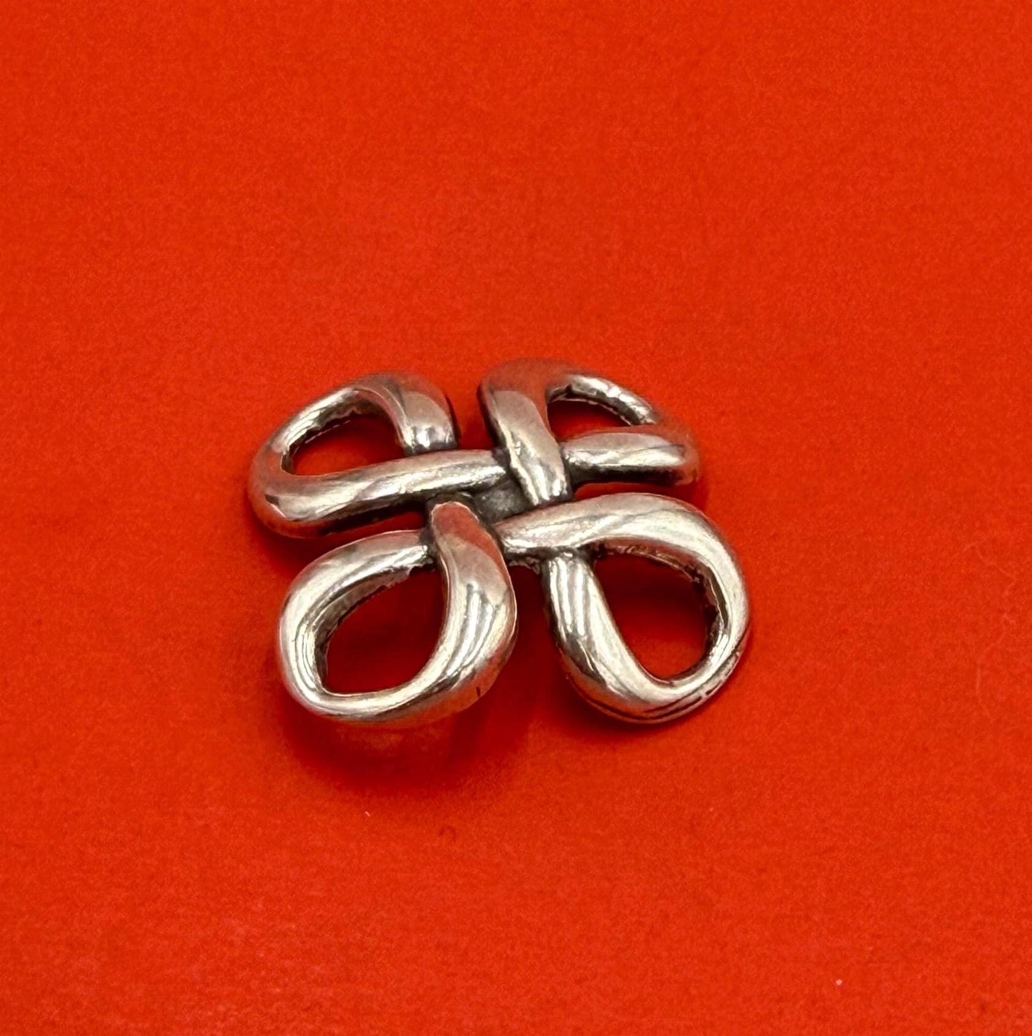 C0087>>MADE in EUROPE zamak knot connector, silver connector,  celtic knot connector, large silver connector  Qty1