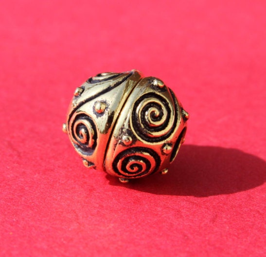 RC0087>>MADE IN EUROPE round cord magnetic clasp, engraved magnetic clasp, ball magnetic clasp
