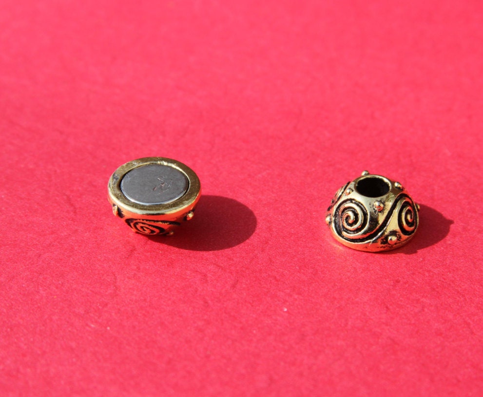 RC0087>>MADE IN EUROPE round cord magnetic clasp, engraved magnetic clasp, ball magnetic clasp