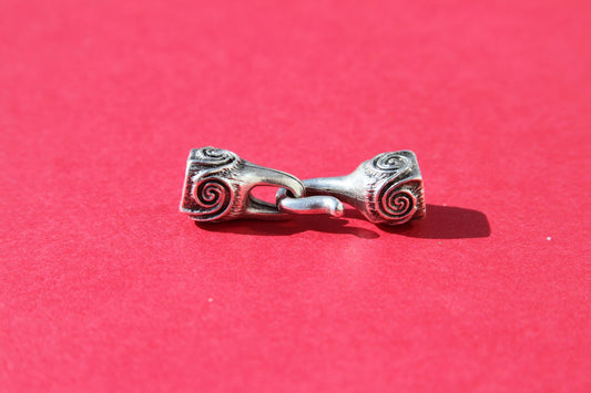 hook clasp