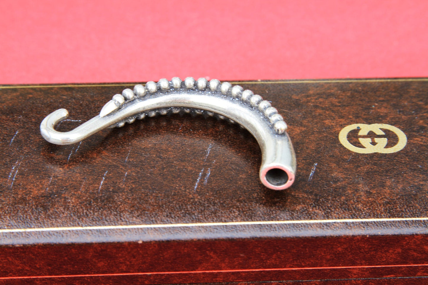 B0005>>MADE IN EUROPE zamak half bracelet with separator, half cuff, hook clasp for leather cord (6769) Qty1