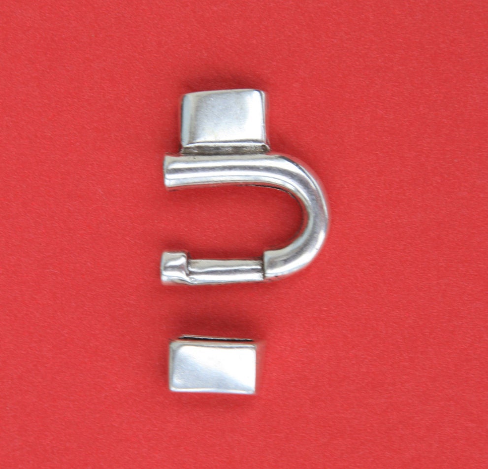 FC0218>>MADE IN EUROPE zamak U clasp, horse shoe clasp, horse shoe hook, zamak hook clasp, flat cord hook, 10mm cord hook (ABLZ136S) Qty 1
