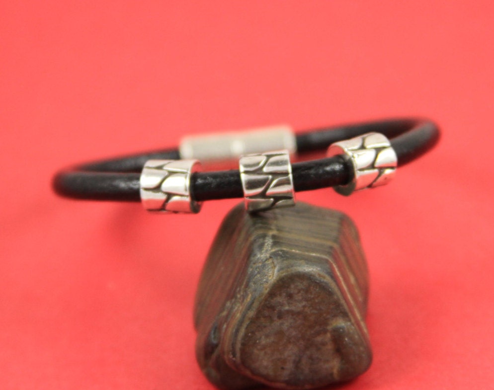 RS0082>>MADE in EUROPE 4 zamak tube sliders, 5mm hole beads, 5mm round sliders (ABLZ47) qty4